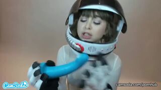 Riley Reids interstellära celläventyr