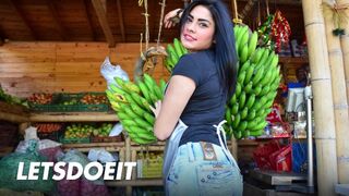 Devora robles oljade för att förföra djup gonzo fuck - latina milf