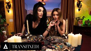 Tran fortune teller Ariel Demure knullar hennes heta tatuering klient vanessa vegan