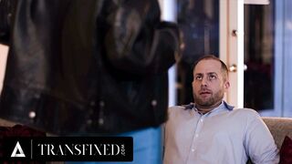 Angry Korra Del Rio förödmjukade den gifta mannen som minskade transgenderkvinnor