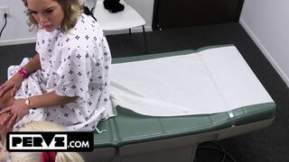 Mimi Monet är en stor-ass förförare på big-dick doktors kontor