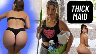 Casting curvy: Den tjocka piga renar naken för bra utvärdering