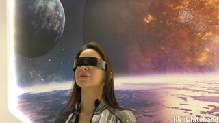 Spaceship jävla science fiction äventyr med cybernetisk tjej