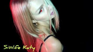 Halloween fucking med kady: wild blowjob och face spray