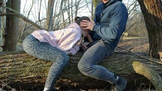 Jag knullade en sexig gift främling i parken