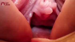 Extreme pussy close-up med vild utvidgning