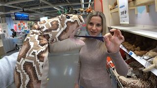 Letty black fucks vilt offentligt med monster pub 2