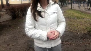 Främlingar suger och knullar för pengar som pratar med ryska amatörer