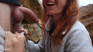 Public blowjob och fast fuck på stranden i Pov