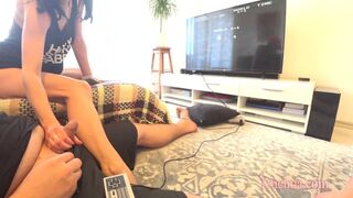 Hot Step Brother spel: vinner ett ansikte i 4k