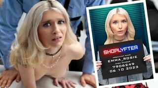 Emma Rosie säger att hon är oskyldig, men hon är snabb att bekänna sina synder och få polisens kuk