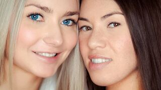 Tiffany Doll äter ivrigt Victoria valpens våta fitta