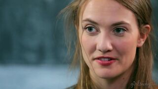 Dahlia Sky's witchcraft lesbisk förförelse